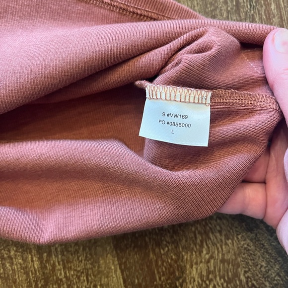 Vuori ribbed knit tee shirt - Picture 4 of 6